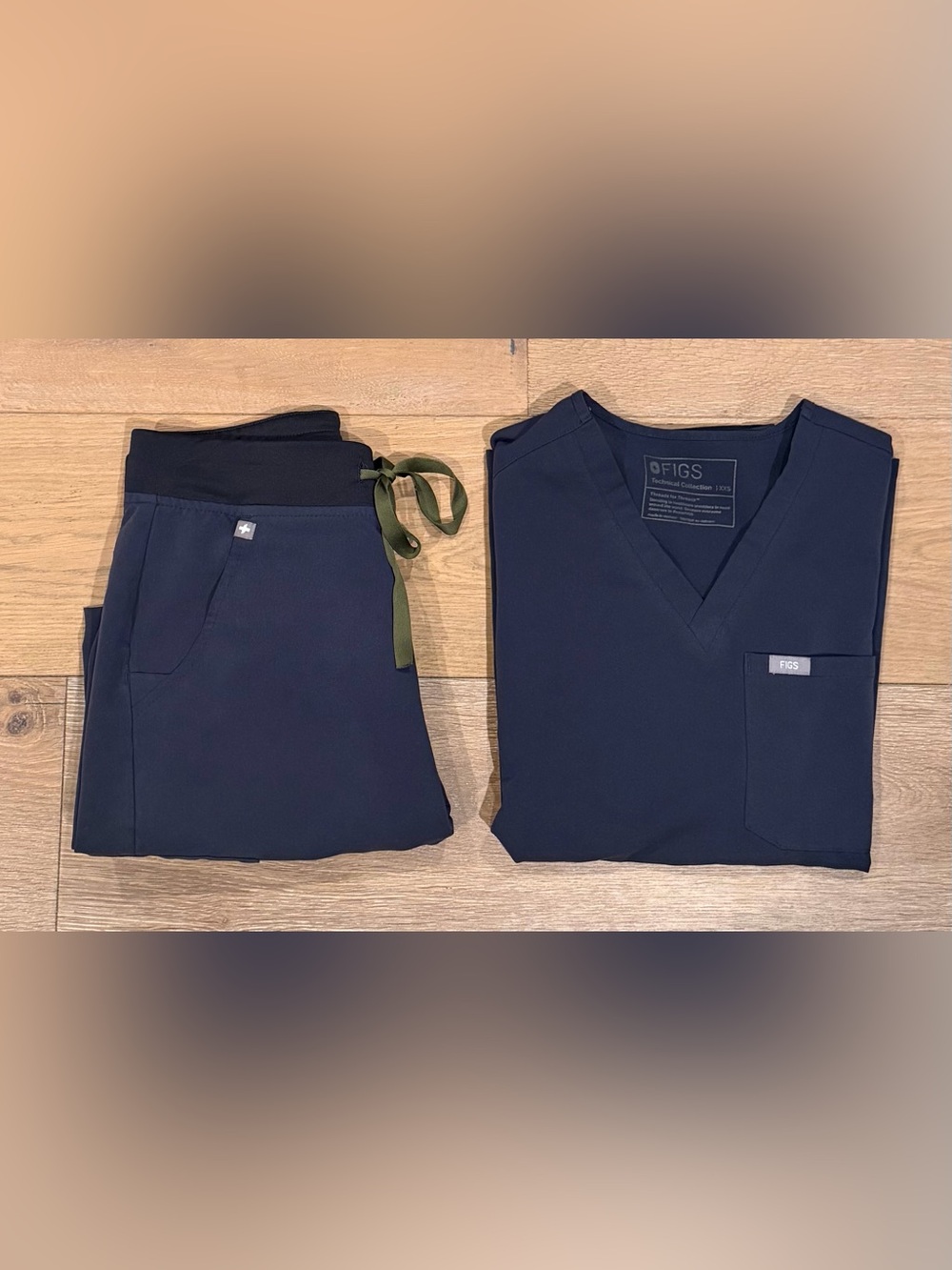 FIGS “Quiet Navy” Scrub Set | Catarina Top XXS | Zamora Jogger Pant XS/P